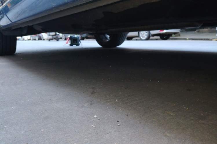 Used Hongqi HS5 2023 2.0T Four-Wheel Drive Flagship Pro Edition Chassis Front Right