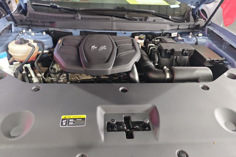 Used Hongqi HS5 2023 2.0T Four-Wheel Drive Flagship Pro Edition Engine Bay