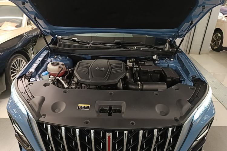 Used Hongqi HS5 2023 2.0T Four-Wheel Drive Flagship Pro Edition Engine Bay