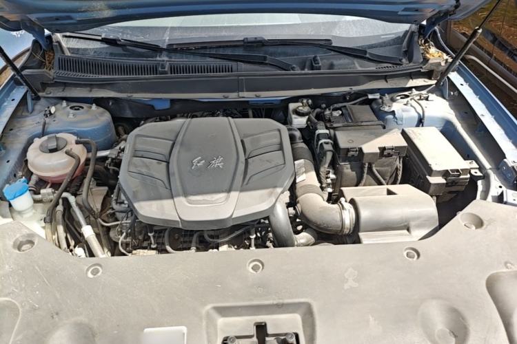 Used Hongqi HS5 2023 2.0T Four-Wheel Drive Flagship Pro Edition Engine Bay