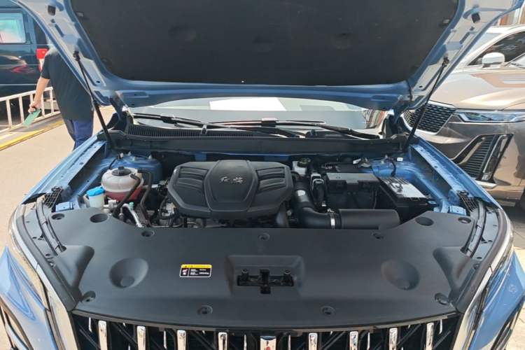 Used Hongqi HS5 2023 2.0T Four-Wheel Drive Flagship Pro Edition Engine Bay