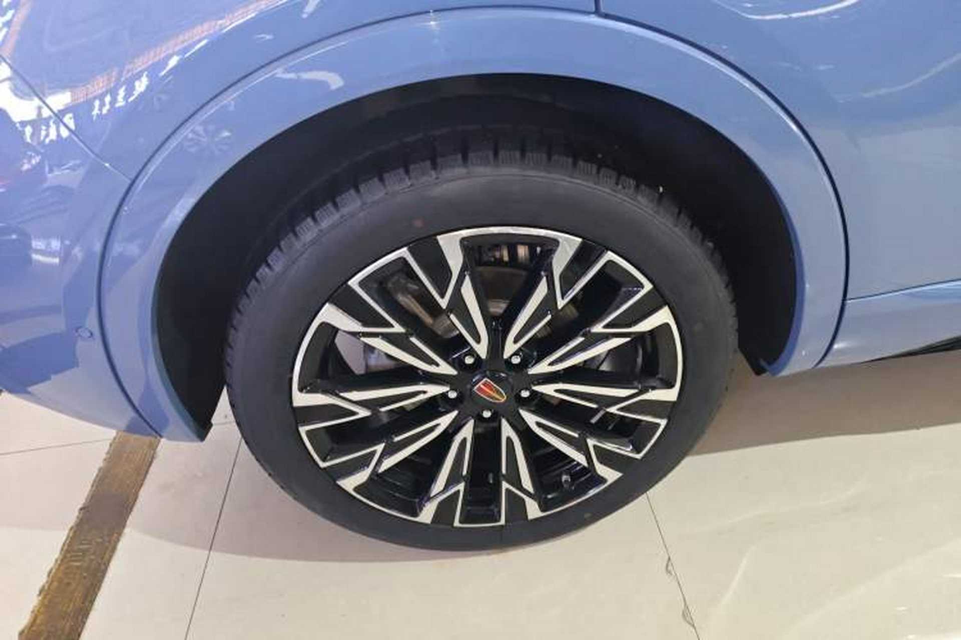 Used Hongqi HS5 2023 2.0T Four-Wheel Drive Flagship Pro Edition Exterior 5