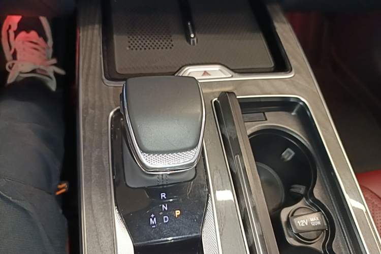 Used Hongqi HS5 2023 2.0T Four-Wheel Drive Flagship Pro Edition Gear Lever