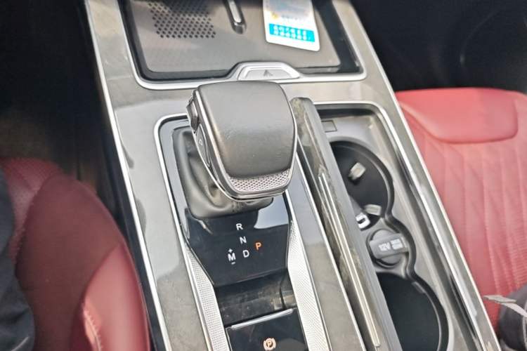 Used Hongqi HS5 2023 2.0T Four-Wheel Drive Flagship Pro Edition Gear Lever