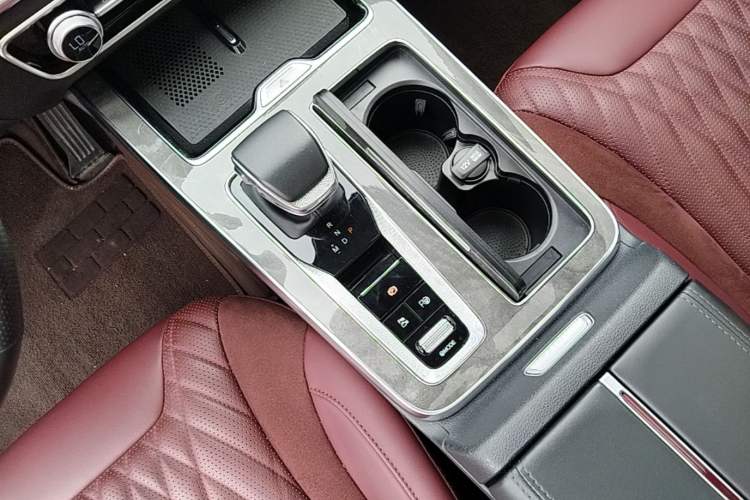 Used Hongqi HS5 2023 2.0T Four-Wheel Drive Flagship Pro Edition Gear Lever
