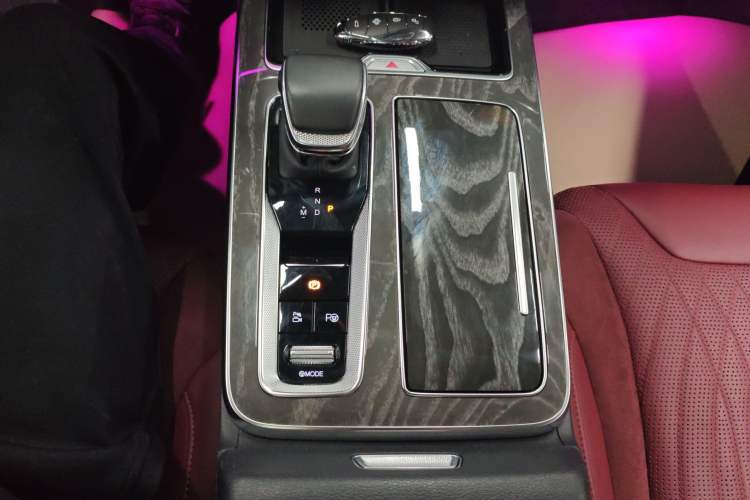 Used Hongqi HS5 2023 2.0T Four-Wheel Drive Flagship Pro Edition Gear Lever