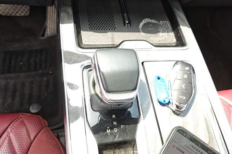 Used Hongqi HS5 2023 2.0T Four-Wheel Drive Flagship Pro Edition Gear Lever