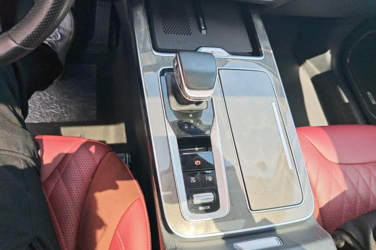 Used Hongqi HS5 2023 2.0T Four-Wheel Drive Flagship Pro Edition Gear Lever
