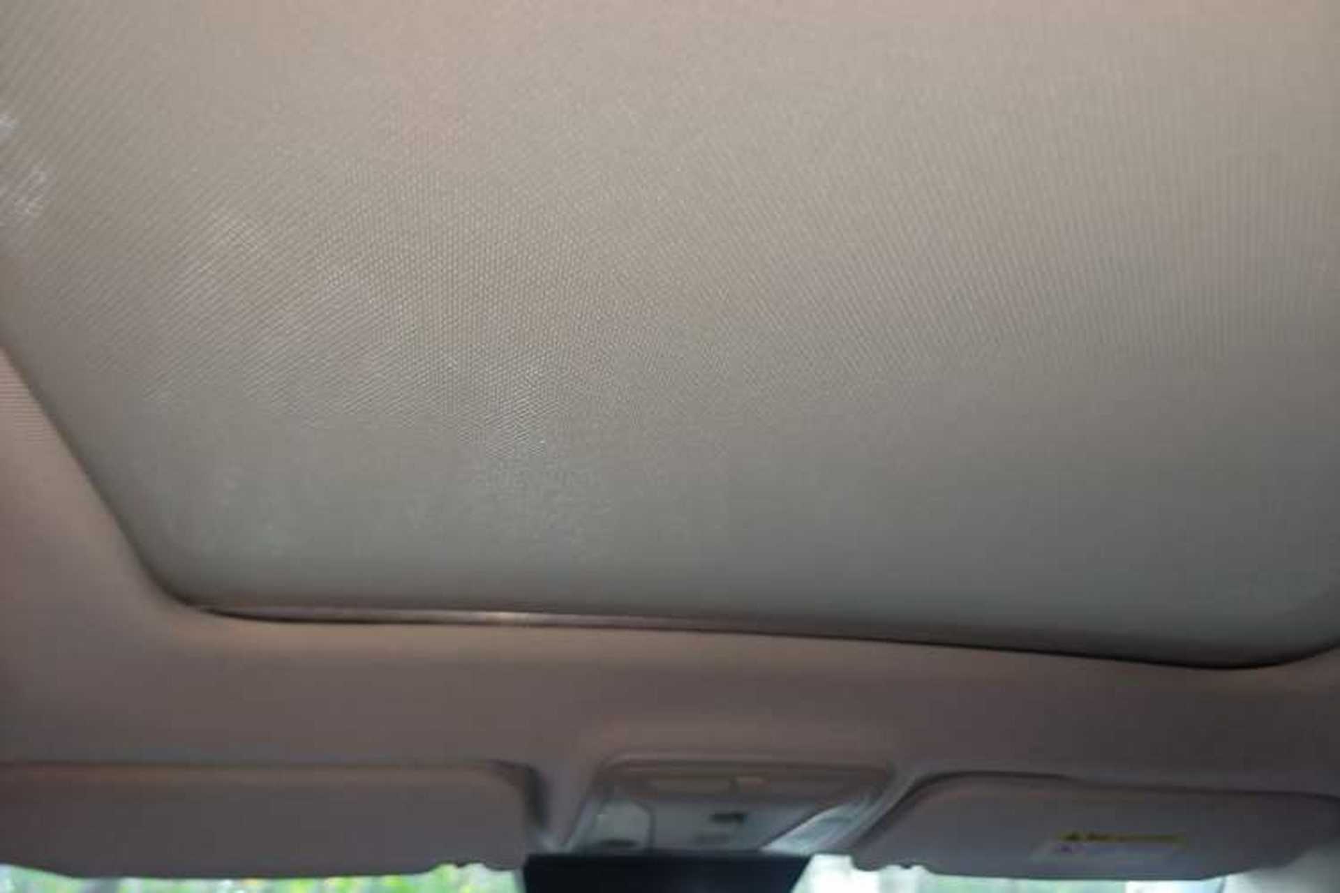 Used Hongqi HS5 2023 2.0T Four-Wheel Drive Flagship Pro Edition Headliner