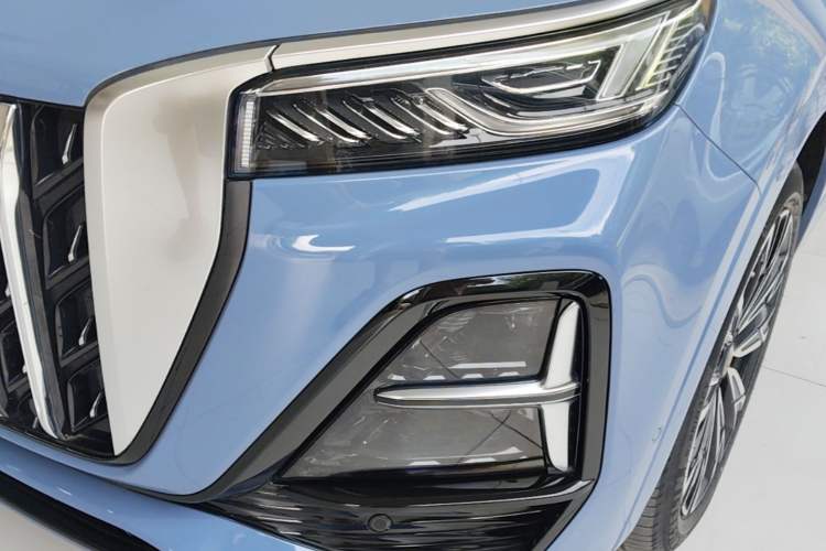 Used Hongqi HS5 2023 2.0T Four-Wheel Drive Flagship Pro Edition Left Front Headlight