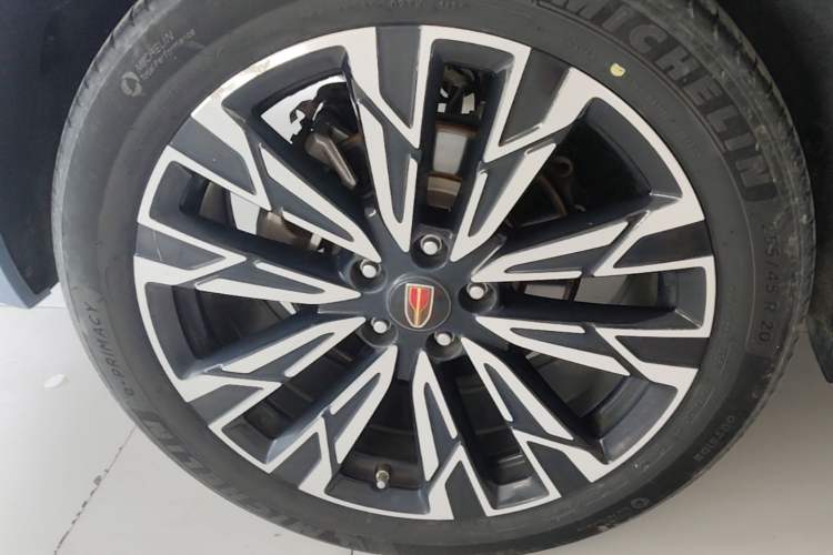 Used Hongqi HS5 2023 2.0T Four-Wheel Drive Flagship Pro Edition Right Rear Wheel Hub