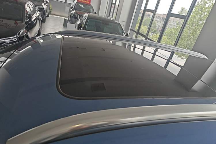 Used Hongqi HS5 2023 2.0T Qixiang Pro Edition Roof