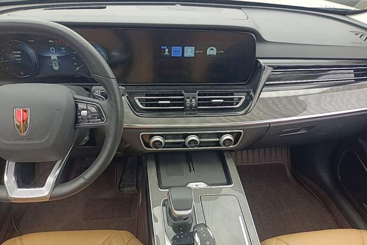 Used Hongqi HS5 2023 2.0T Four-Wheel Drive Flagship Pro Edition Audio And AC Panel