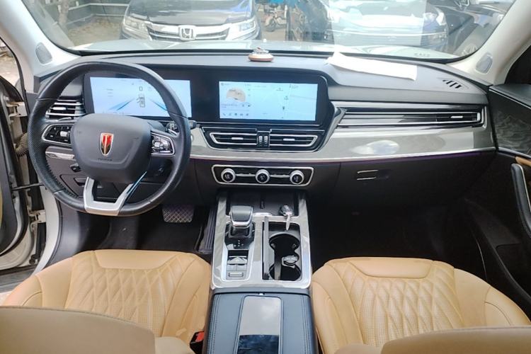 Used Hongqi HS5 2023 2.0T Four-Wheel Drive Flagship Pro Edition Center Console