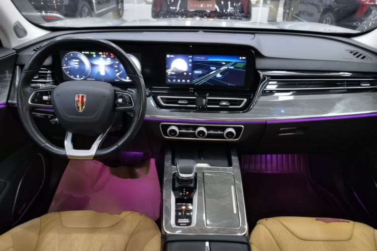 Used Hongqi HS5 2023 2.0T Four-Wheel Drive Flagship Pro Edition Center Console