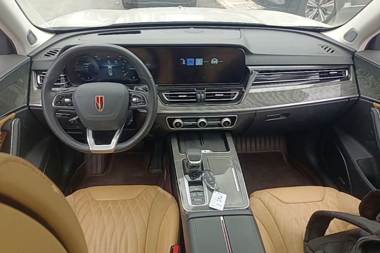 Used Hongqi HS5 2023 2.0T Four-Wheel Drive Flagship Pro Edition Center Console
