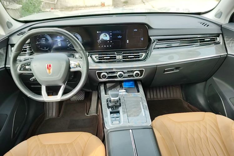 Used Hongqi HS5 2023 2.0T Four-Wheel Drive Flagship Pro Edition Center Console