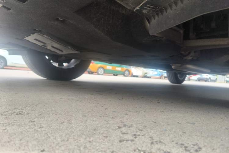 Used Hongqi HS5 2023 2.0T Qixiang Pro Edition Chassis Front Left