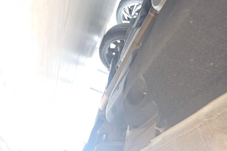 Used Hongqi HS5 2023 2.0T Four-Wheel Drive Flagship Pro Edition Chassis Rear Left