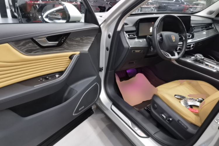 Used Hongqi HS5 2023 2.0T Four-Wheel Drive Flagship Pro Edition Driver Seat