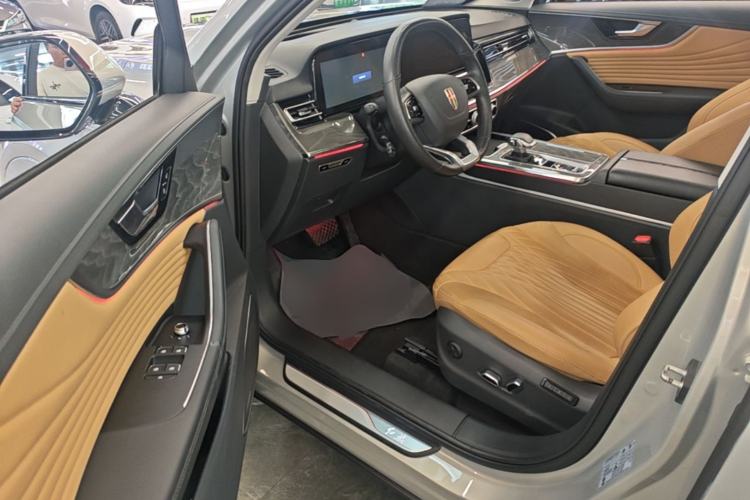 Used Hongqi HS5 2023 2.0T Four-Wheel Drive Flagship Pro Edition Driver Seat