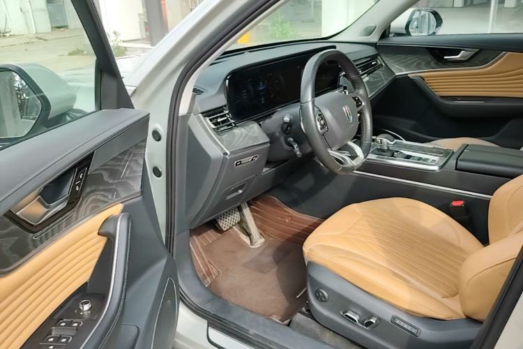 Used Hongqi HS5 2023 2.0T Four-Wheel Drive Flagship Pro Edition Driver Seat
