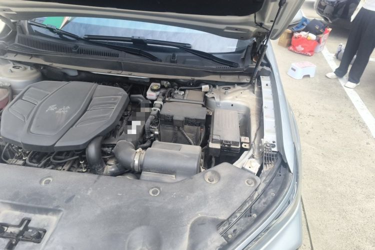 Used Hongqi HS5 2023 2.0T Qixiang Pro Edition Engine Bay Left