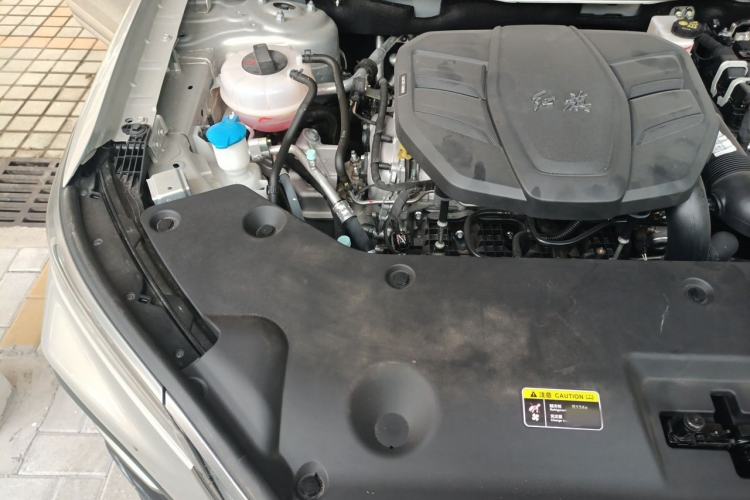 Used Hongqi HS5 2023 2.0T Qixiang Pro Edition Engine Bay Right