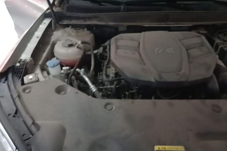 Used Hongqi HS5 2023 2.0T Qixiang Pro Edition Engine Bay Right
