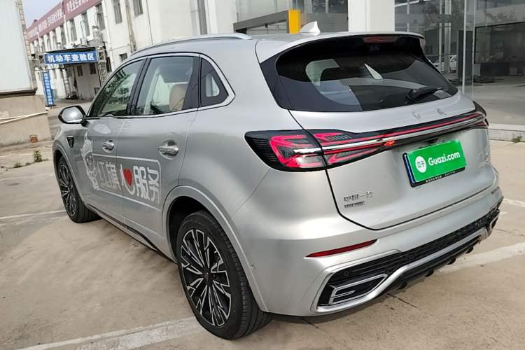 Used Hongqi HS5 2023 2.0T Four-Wheel Drive Flagship Pro Edition Exterior 2