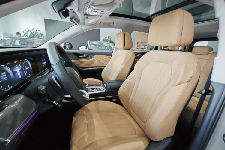 Used Hongqi HS5 2023 2.0T Four-Wheel Drive Flagship Pro Edition Interior 11