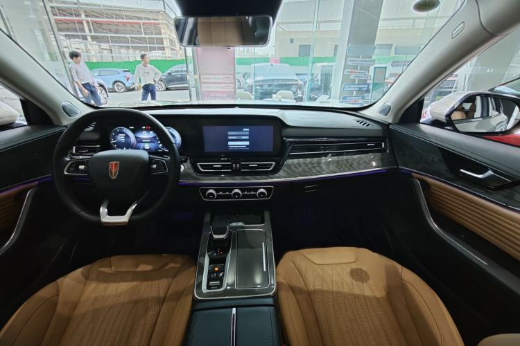 Used Hongqi HS5 2023 2.0T Four-Wheel Drive Flagship Pro Edition Interior 4
