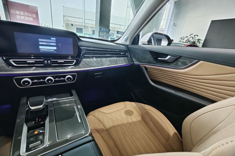 Used Hongqi HS5 2023 2.0T Four-Wheel Drive Flagship Pro Edition Interior 6