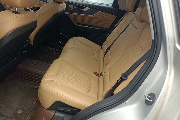 Used Hongqi HS5 2023 2.0T Four-Wheel Drive Flagship Pro Edition Left Rear Seat