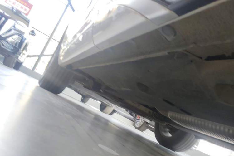 Used Hongqi HS5 2023 2.0T Qixiang Pro Edition Left Side Sill