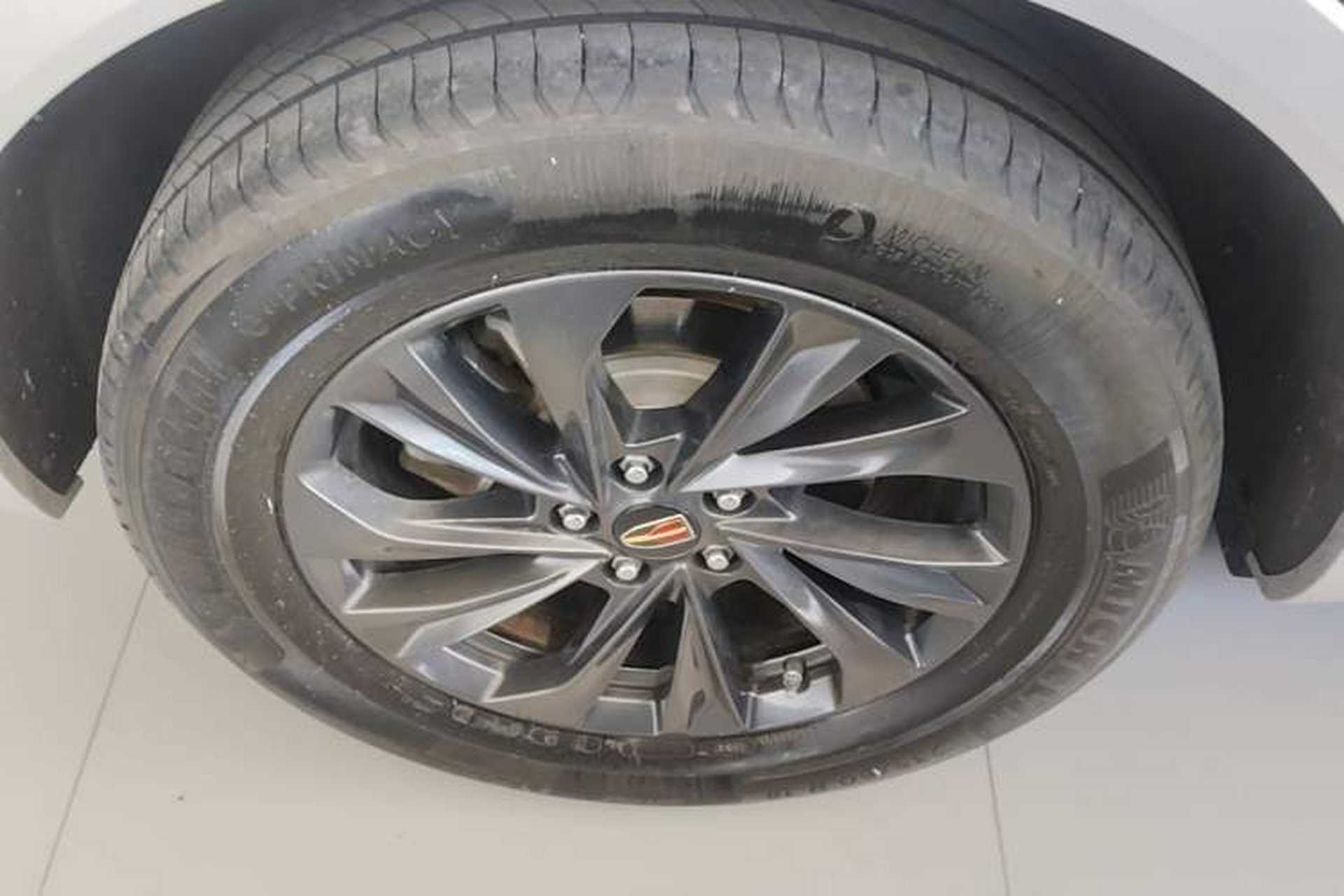 Used Hongqi HS5 2023 2.0T Qixiang Pro Edition Right Rear Wheel Hub