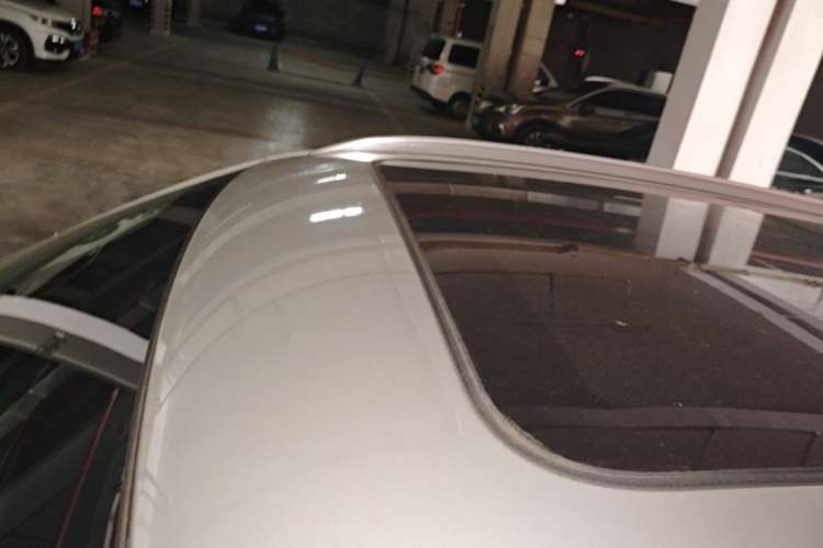 Used Hongqi HS5 2023 2.0T Four-Wheel Drive Flagship Pro Edition Roof