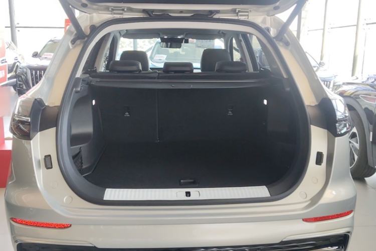 Used Hongqi HS5 2023 2.0T Qixiang Pro Edition Trunk