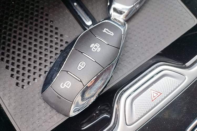 Used Hongqi HS5 2023 2.0T Qixiang Pro Edition Vehicle Key