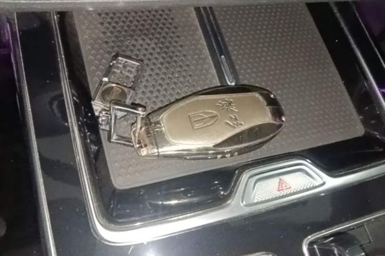 Used Hongqi HS5 2023 2.0T Qixiang Pro Edition Vehicle Key