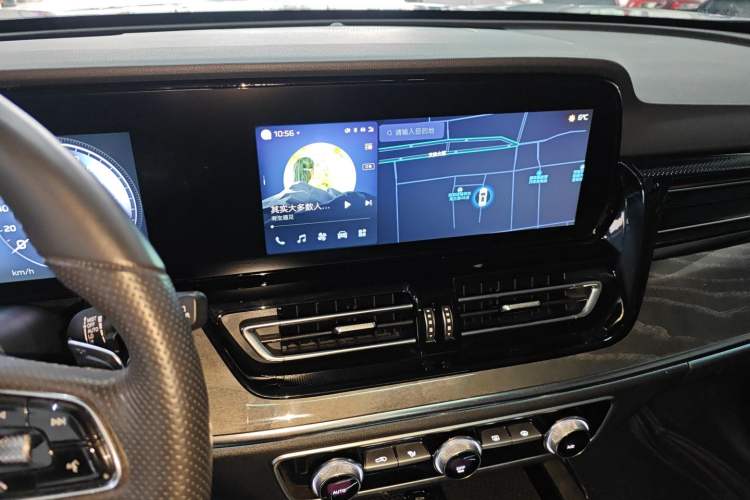 Used Hongqi HS5 2023 2.0T Four-Wheel Drive Flagship Pro Edition Audio And AC Panel