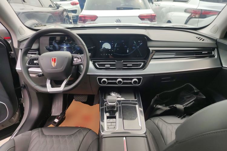 Used Hongqi HS5 2023 2.0T Qixiang Pro Edition Center Console