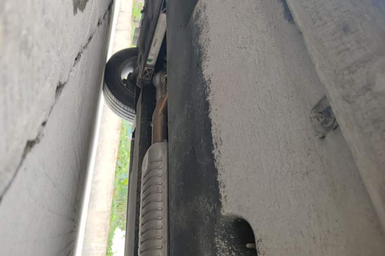 Used Hongqi HS5 2023 2.0T Qixiang Pro Edition Chassis Front Left