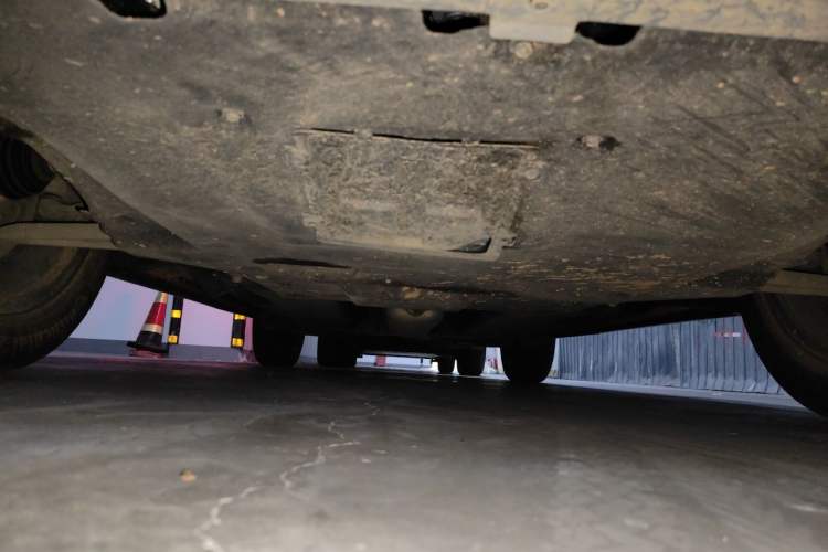 Used Hongqi HS5 2023 2.0T Qixiang Pro Edition Chassis Front