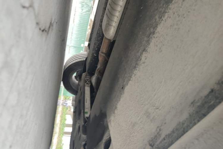 Used Hongqi HS5 2023 2.0T Qixiang Pro Edition Chassis Front Right