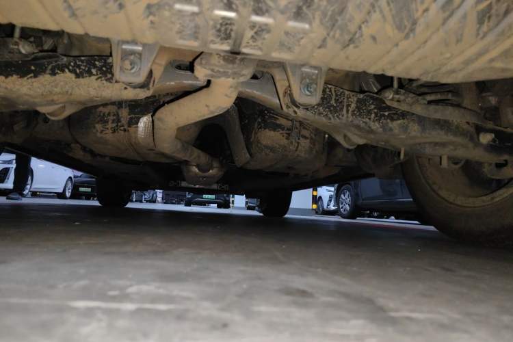 Used Hongqi HS5 2023 2.0T Qixiang Pro Edition Chassis Rear
