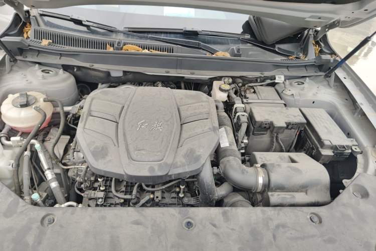 Used Hongqi HS5 2023 2.0T Qixiang Pro Edition Engine Bay