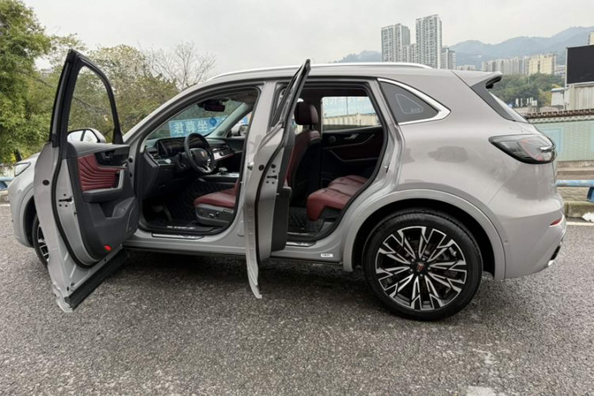 Used Hongqi HS5 2023 2.0T Flagship Pro Edition Exterior 8