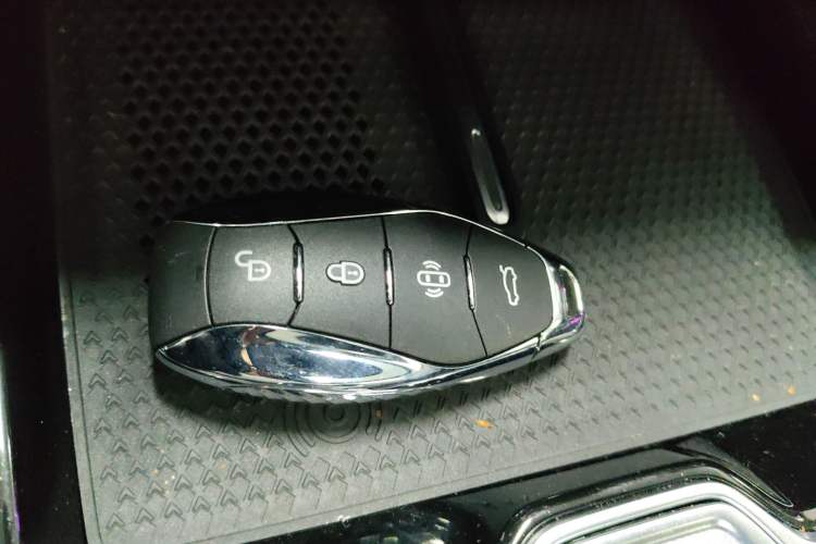 Used Hongqi HS5 2023 2.0T Qixiang Pro Edition Interior 1