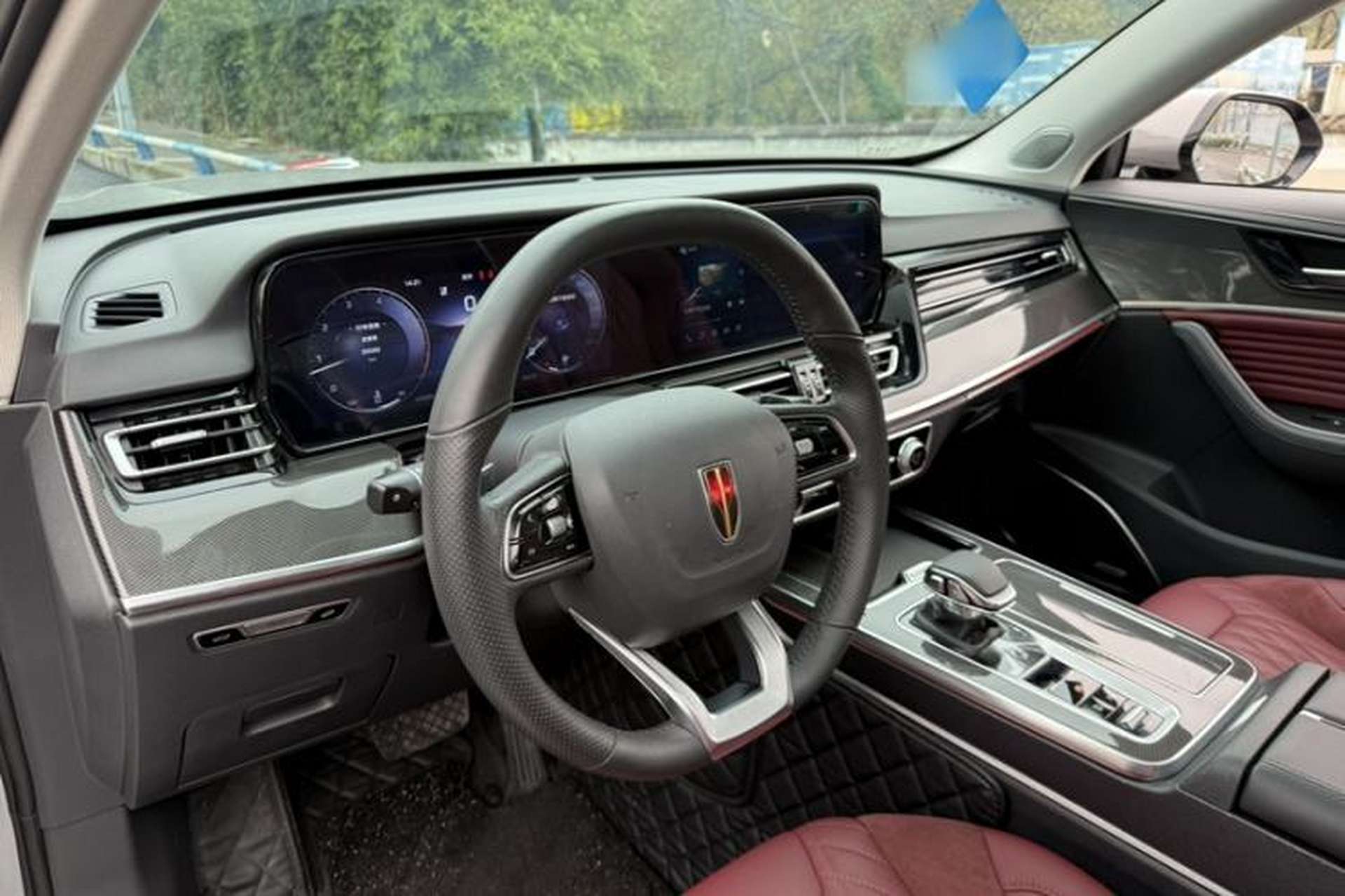 Used Hongqi HS5 2023 2.0T Flagship Pro Edition Interior 2